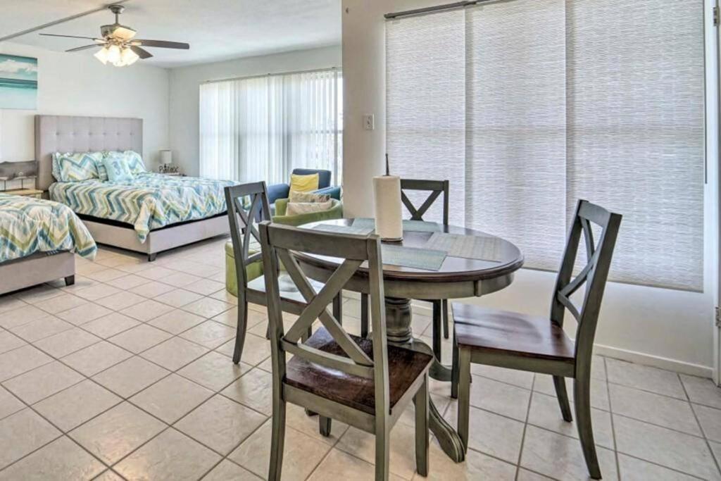 1 Bedroom Studio Near Beach W Pool & Amenities South Padre Island Kültér fotó