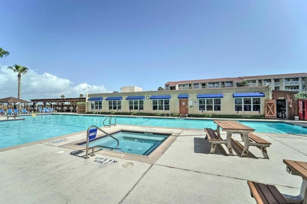 1 Bedroom Studio Near Beach W Pool & Amenities South Padre Island Kültér fotó